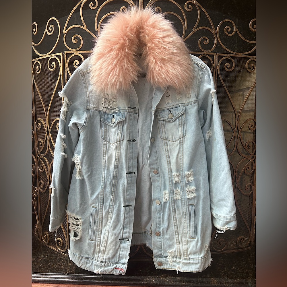 Distressed Denim Jacket w Faux Fur collar